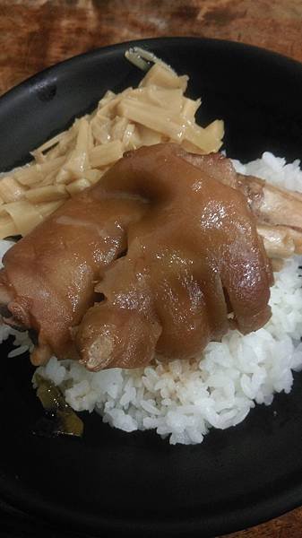 阿爸の滷肉飯