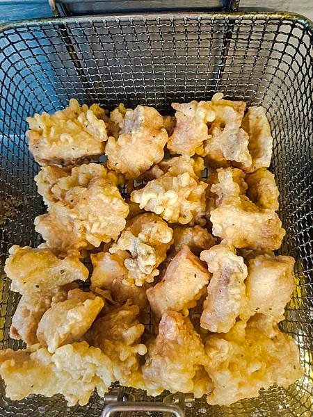 在台東金崙探險，品味&lt;&lt;攝飲客棧&gt;&gt;的美味佳餚！