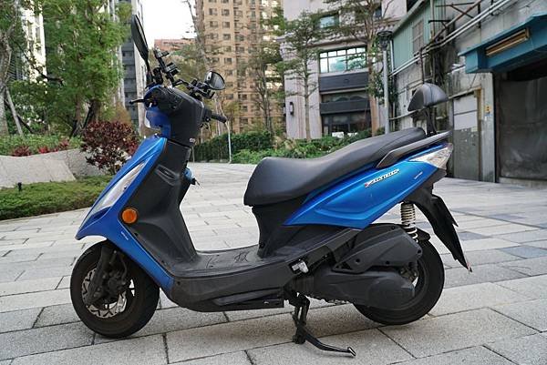 kymco-新名流-125-abs-改裝-gozilla-後靠背-小饅頭-普利珠-機油-傳動-推薦-價格25.jpg