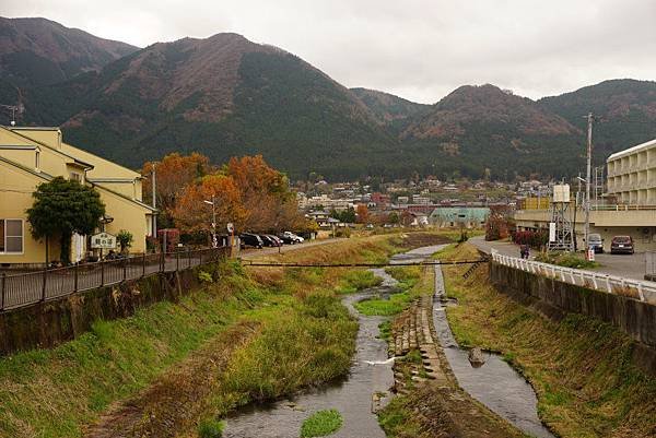 湯の坪街