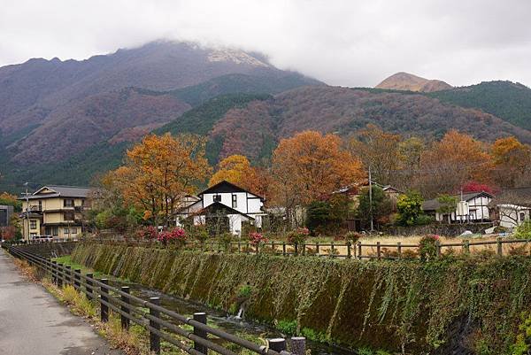 湯の坪街