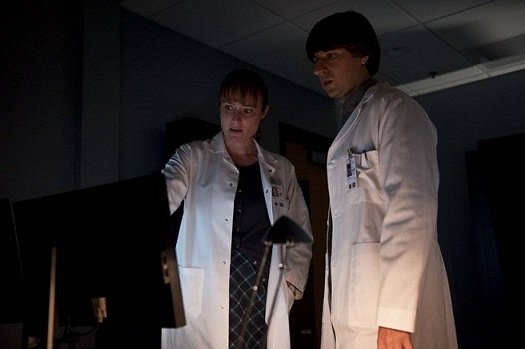 Jennifer-Ehle-and-Demetri-Martin-in-contagion-movie.jpg