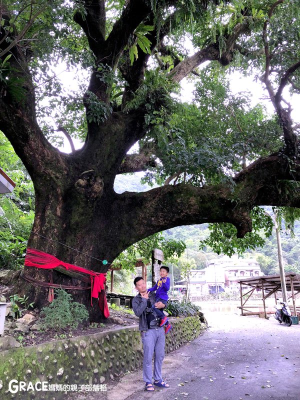 寒假暑假周休2日放假溜小孩親子旅行旅遊景點分享推薦行程-北部親子景點宜蘭-橫山頭休閒農業區一二日遊懶人包推薦-食農二日遊農村再生二日遊交通地圖吃美食住宿懶人包-親子DIY體驗-鐵牛力阿卡遊內城社區-環保袋DIY-鐵牛車筆筒DIY-台灣旅遊美食親子部落客grace媽媽的親子部落格