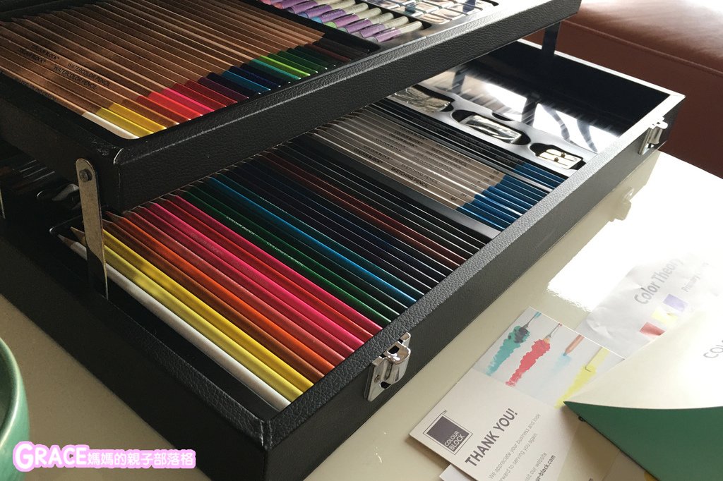 育兒好物開箱-COLOURBLOCK三層皮革美術繪圖套組-愛上畫畫-畫畫筆繪畫用具推薦-手繪上色工具-舒壓方法推薦-Grace媽媽的親子部落格 (9).jpg