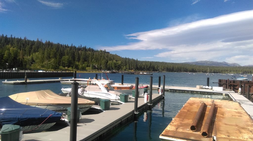 美麗的太浩湖 LAKE TAHOE