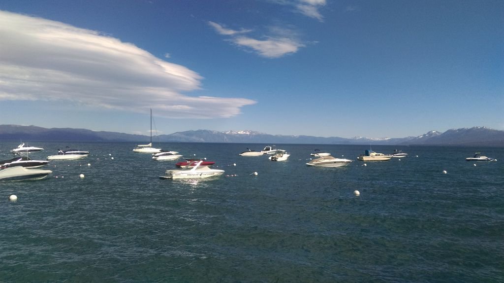 美麗的太浩湖 LAKE TAHOE