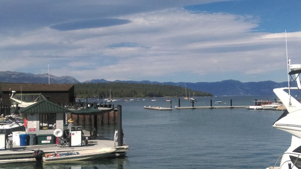 美麗的太浩湖 LAKE TAHOE