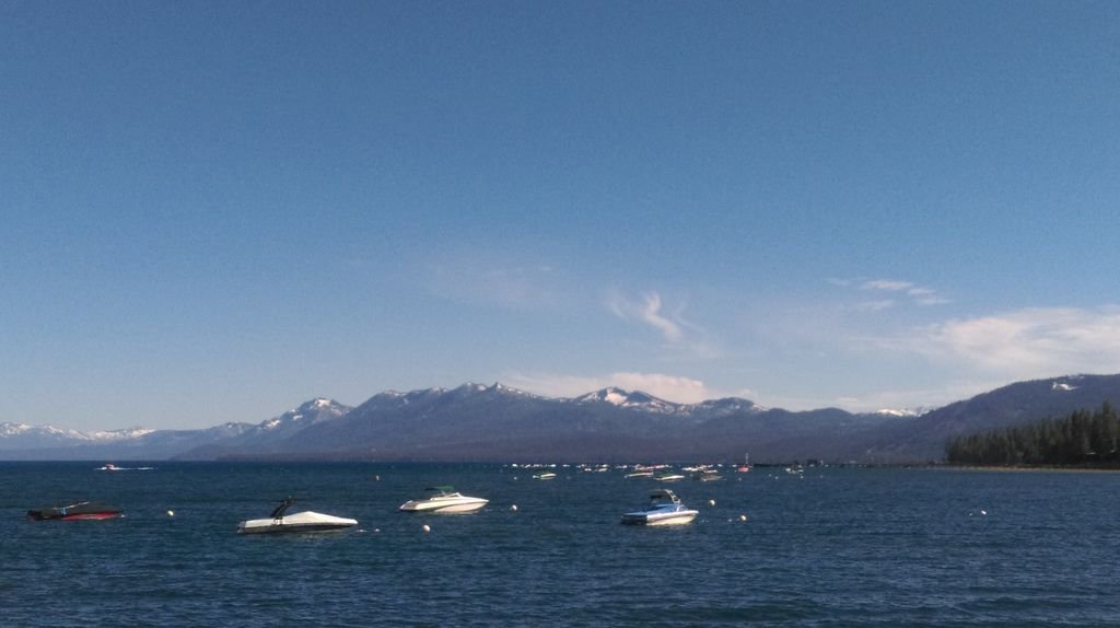 美麗的太浩湖 LAKE TAHOE