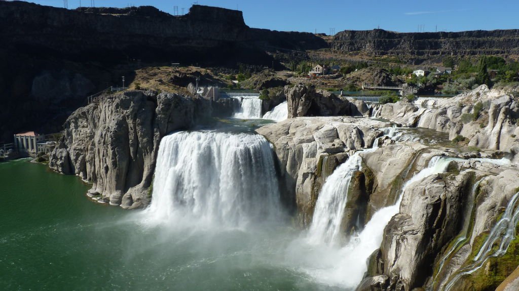 另人驚豔的肖松妮瀑布 Shoshone Falls