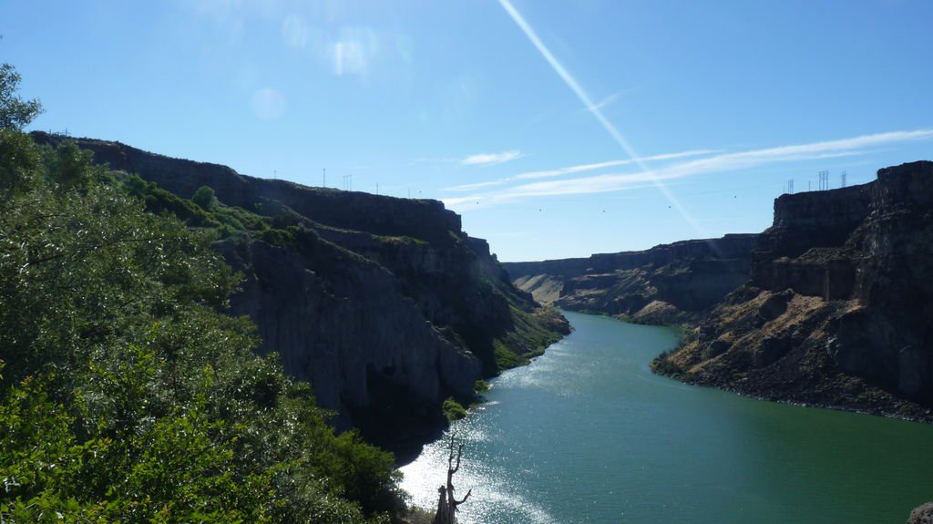 另人驚豔的肖松妮瀑布 Shoshone Falls