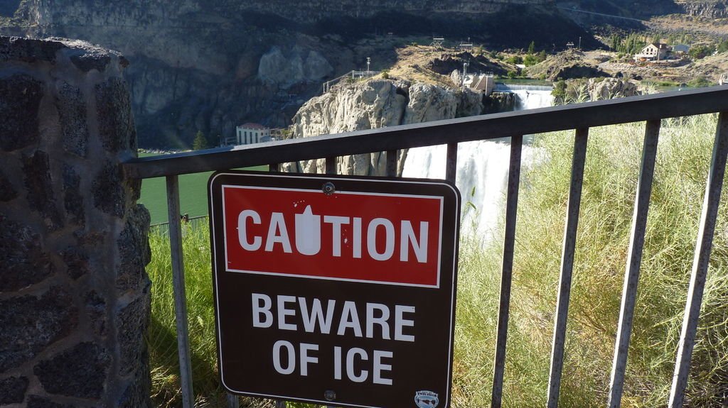 另人驚豔的肖松妮瀑布 Shoshone Falls