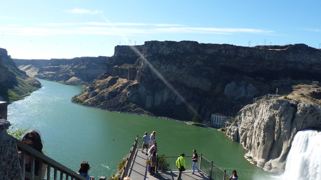 另人驚豔的肖松妮瀑布 Shoshone Falls