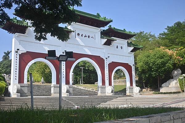 [ 彰化食記 ] 滿滿 仙草奶凍 aka 愛上妮 米熱狗