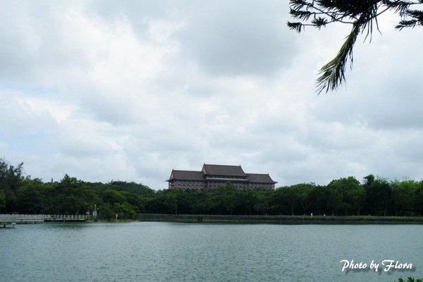 高雄澄清湖圓山