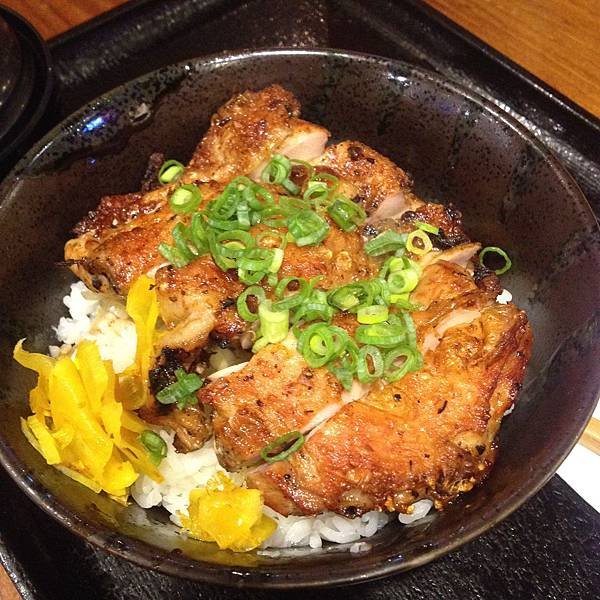 醬醪雞腿丼