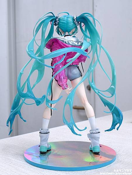 初音未來 with SOLWA03.jpg
