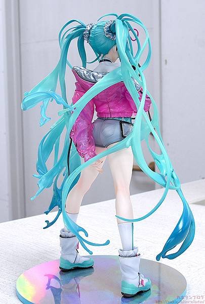 初音未來 with SOLWA08.jpg
