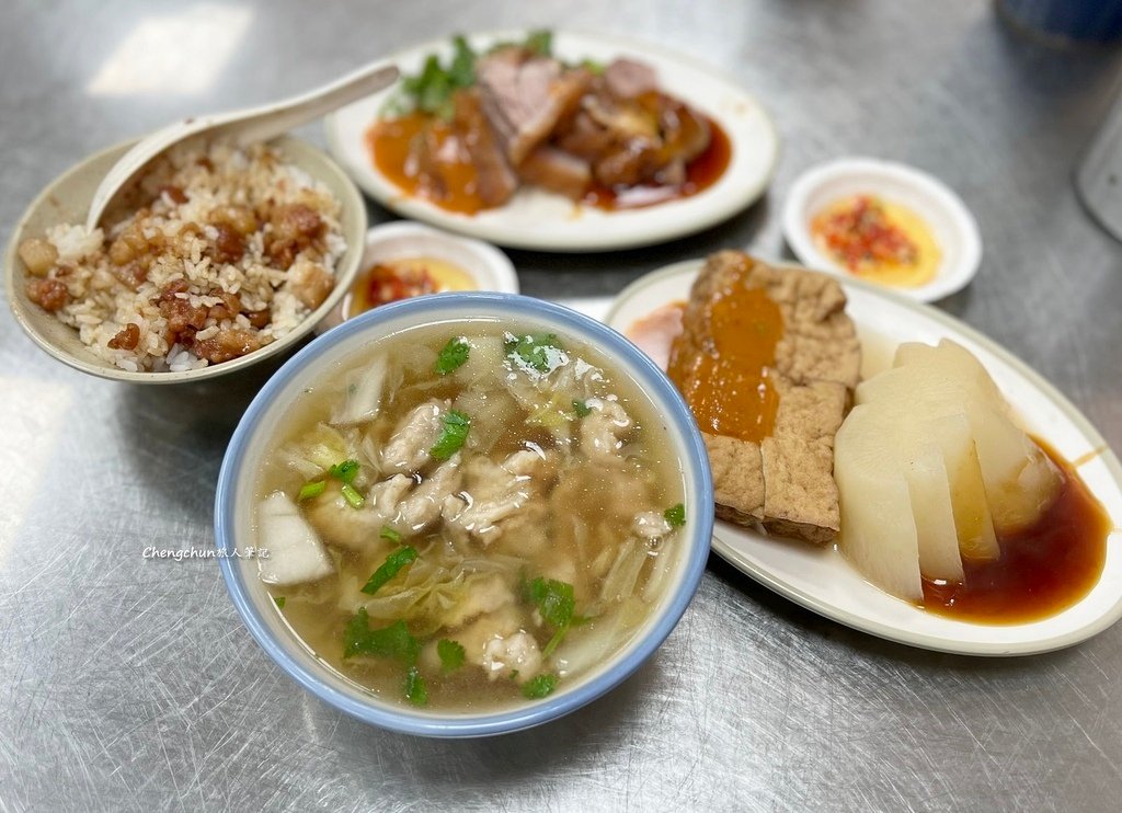 基隆美食，金龍肉焿，豬腳、滷肉飯在地好味道，老店隨記