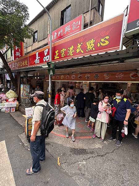 台北市中正區美食，東門市場，惠Q潤餅、東門赤肉羹、嘉品正宗港