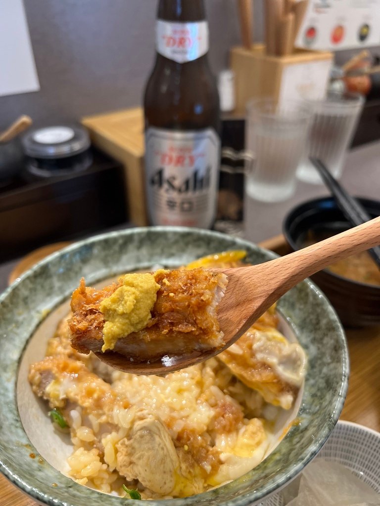 日式炸豬排推薦，​​KATSU 鑫｜安和店，現點現炸，懷念的