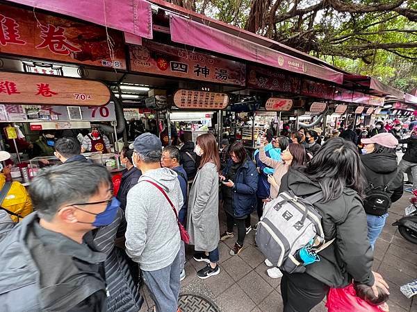 大稻埕美食，江家原汁排骨湯，保安街美食一條街必吃古早味 !