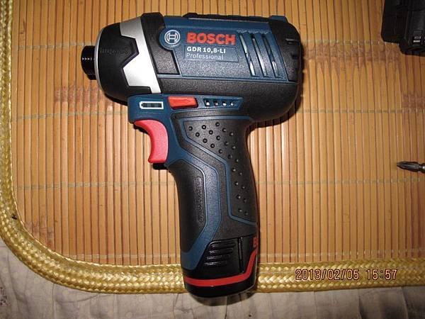 工具出租 - 德國 BOSCH 衝擊式充電起子機 - GDR-10.8V-Li