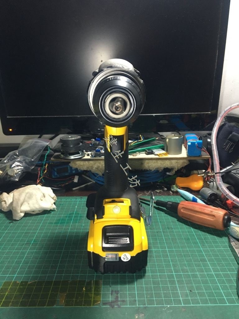IMG_0810.JPG - 建生工坊 - 高雄 工具出租 - DEWALT 得偉 DCD 996 P2 - 20V 無刷 震動 