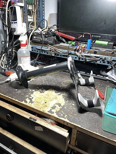 高雄 小港區 桂林 - 2手 自行車 牆壁掛式停車架 平衡掛