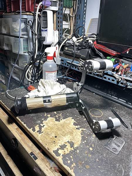 高雄 小港區 桂林 - 2手 自行車 牆壁掛式停車架 平衡掛