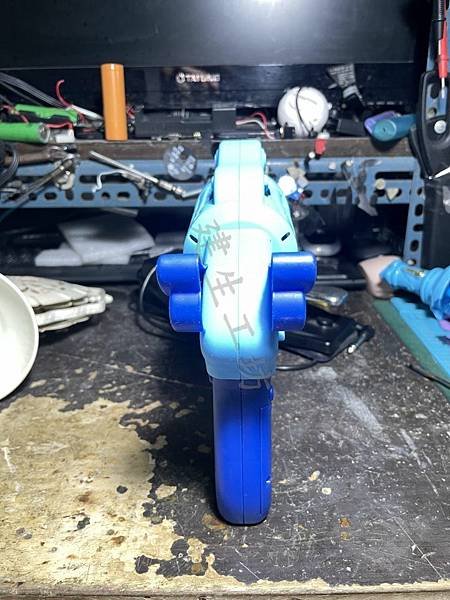 高雄 小港區 桂林 - 2手 電動玩具槍 五孔泡泡槍 8成新