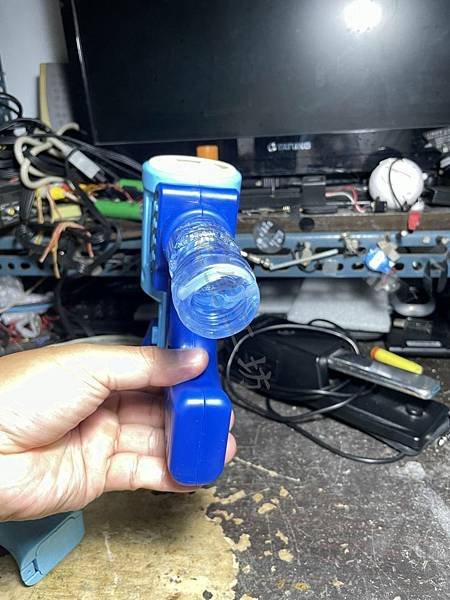 高雄 小港區 桂林 - 2手 電動玩具槍 五孔泡泡槍 8成新