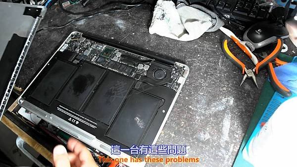 蘋果 Apple A1369 MacBook Air 出售說明篇 Part 1。中文 英文 雙字幕 內嵌影片.mp4_000051017.jpg