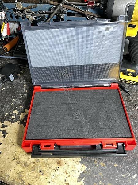 高雄 小港區 桂林 - 2手 多功能 路亞盒 釣魚工具箱 魚