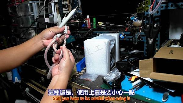 AwithZ 阿威茲 P60F 法拉電容 點焊機 購買開箱篇 Part 1。中文 英文 雙字幕 內嵌影片.mp4_000083583.jpg