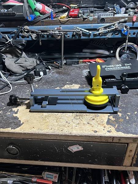 建生工坊 - 高雄 工具出租 - 手機拆屏分離器 免加熱維修