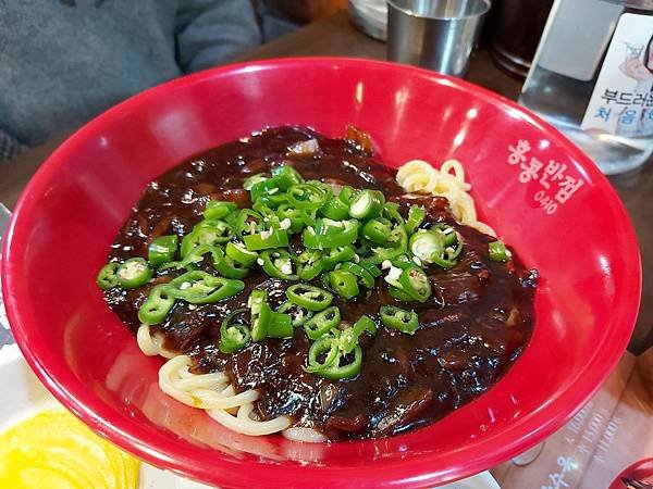 韓國　首爾　「香港飯店0410plus」韓國食神的炸醬麵