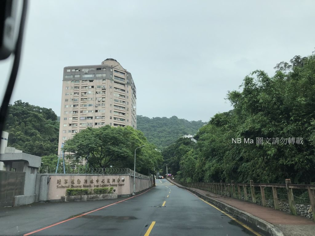 02.jpg