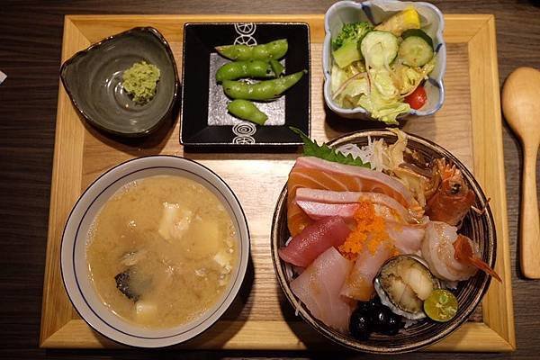 海釣漁夫丼.jpg