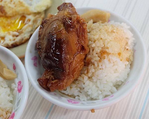 爌肉飯.jpg