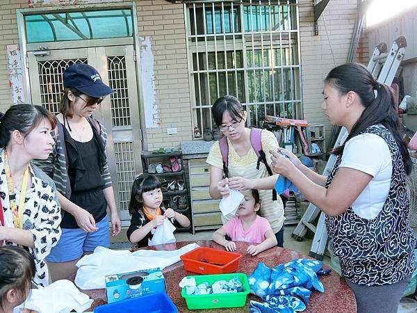 台中親子一日遊-布染2.JPG