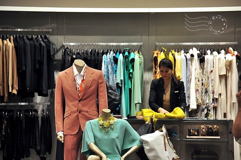 義大OUTLET:Ferragamo