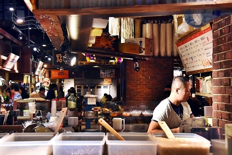 板橋大遠百B1大食代美食街