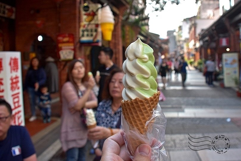 深坑老街碳燒豆腐霜淇淋