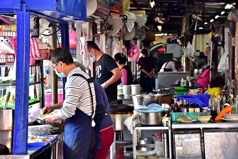 大稻埕慈聖宮美食街