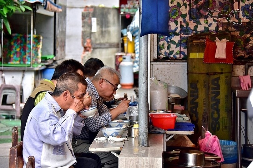 灶頂高麗菜飯、原汁排骨湯