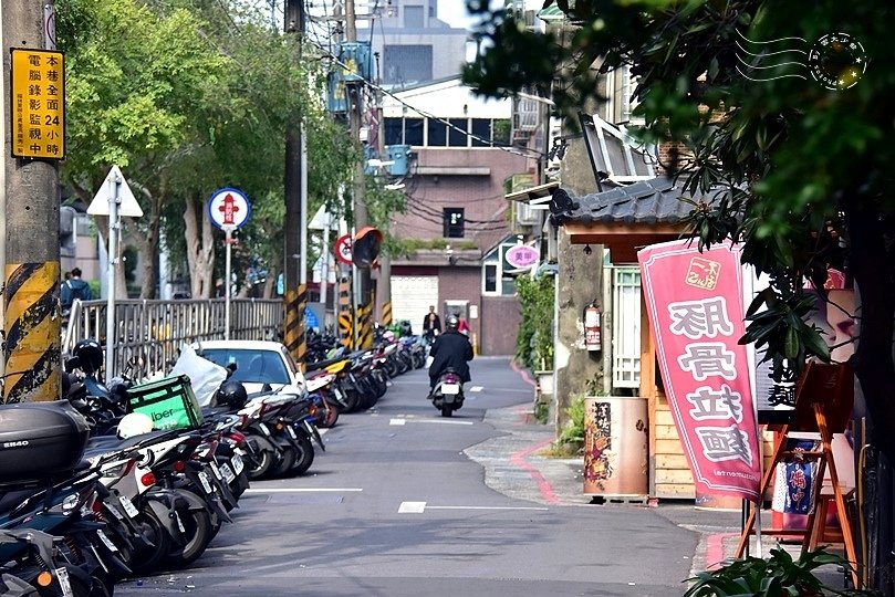 捷運士林站