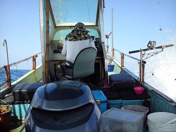 0944在海上飛馳.jpg