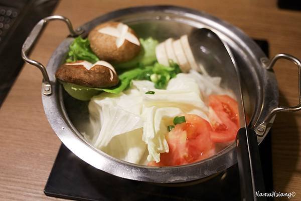 【食￭蘆洲】昭和園日式燒肉屋/蘆洲最強無煙炭火烤肉/火烤兩吃