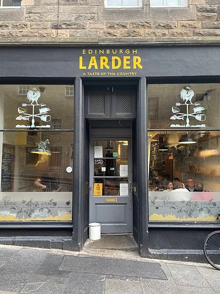 【英國愛丁堡早午餐Brunch Ｘ Larder】狂排隊！愛