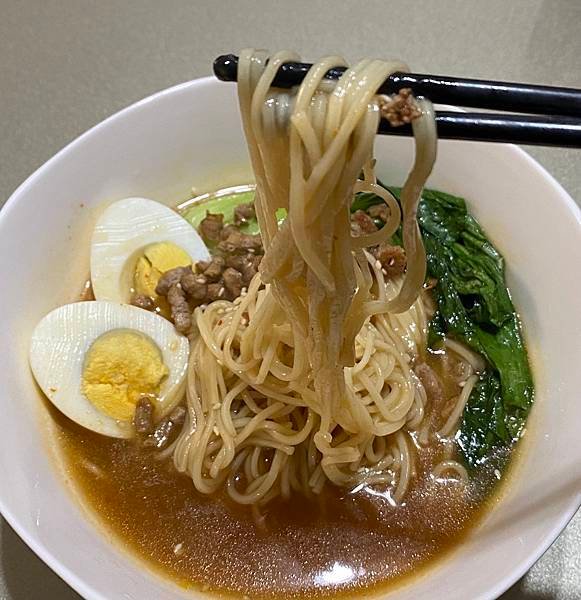 [ 試吃評價 ] 燃太郎辣拉麵(湯) - 好市多高CP值解酒